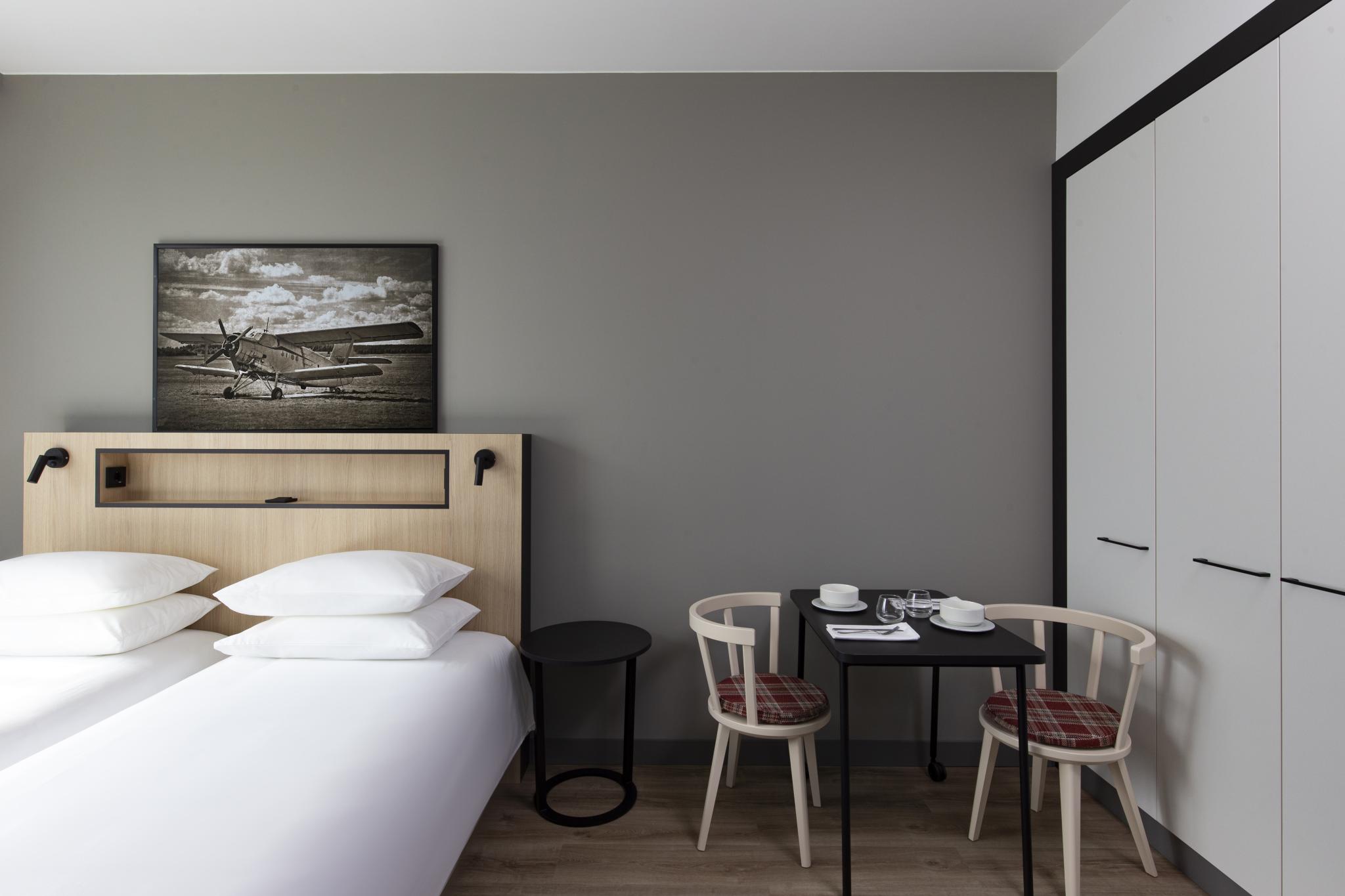 Business Center and "Park Inn" Hotel. Pulkovo Airport (8) Images :: Behance