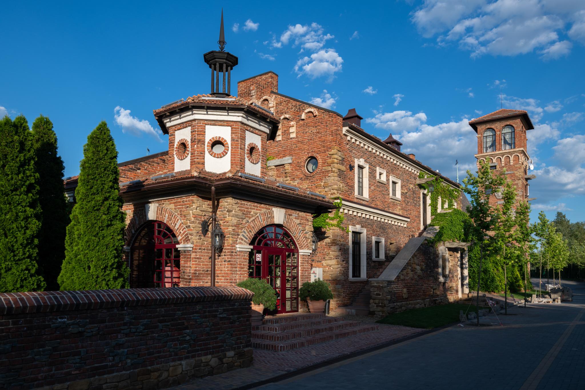 Old House Resort & Spa (Олд Хаус Резорт и Спа), Усть-Койсуг, - цены на  бронирование отеля, отзывы, фото, рейтинг гостиницы