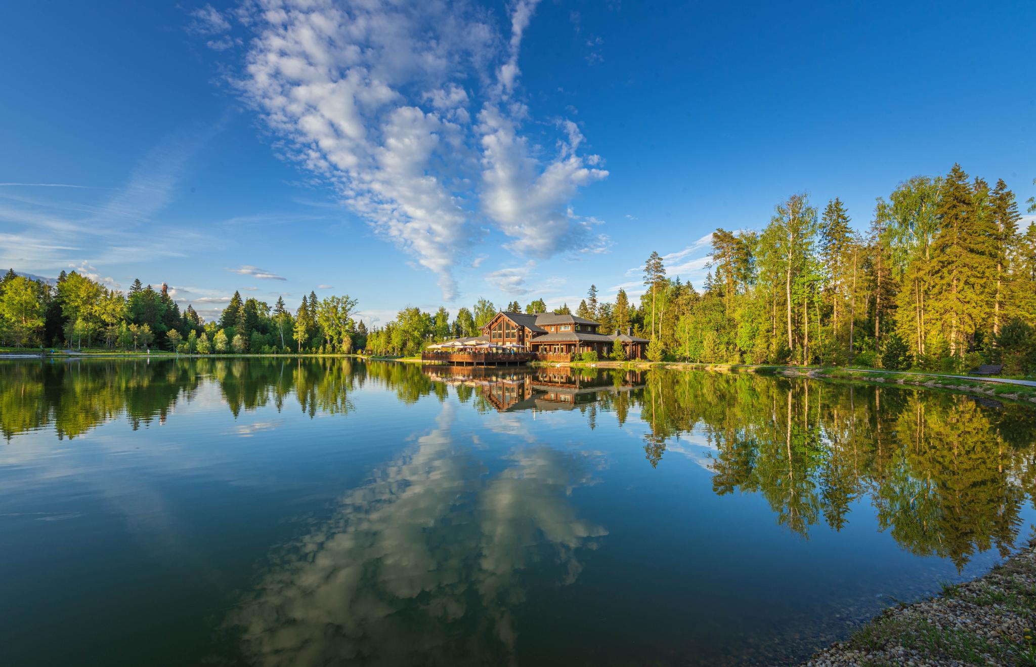 Cosmos Collection Izumrudny Les Hotel (Космос Изумрудный Лес) Нарынка п., -  бронирование онлайн, отзывы, фото, адрес