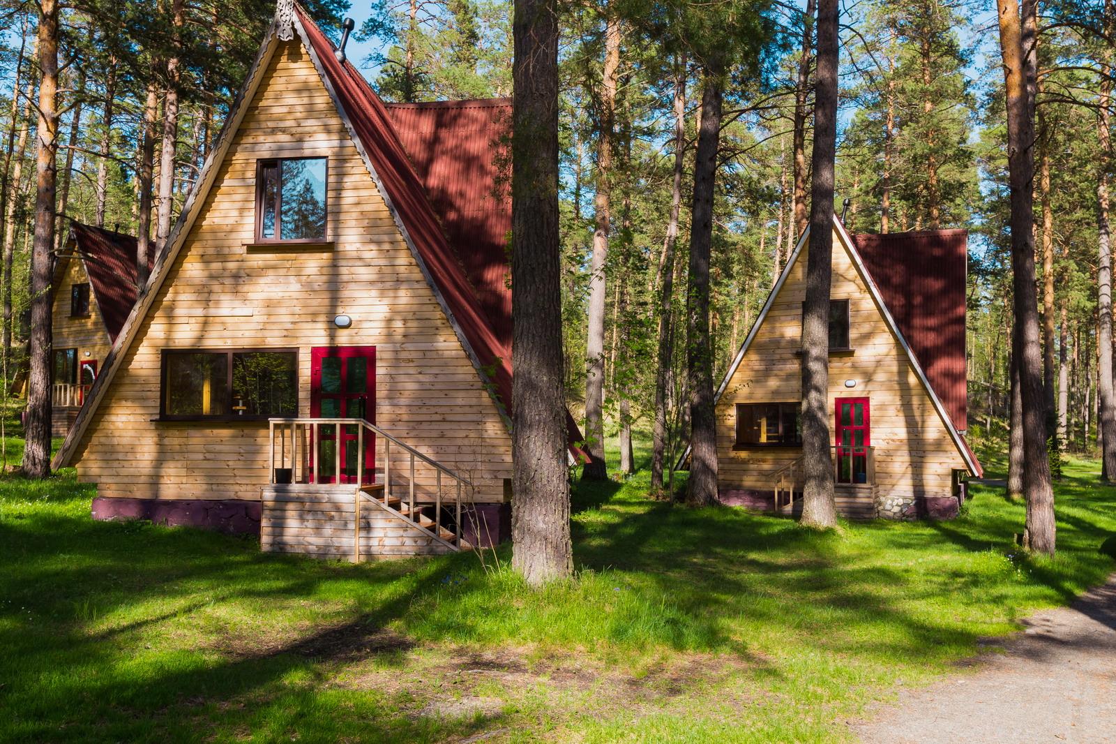 Домики на базе отдыха фото Домики на базе отдыха фото