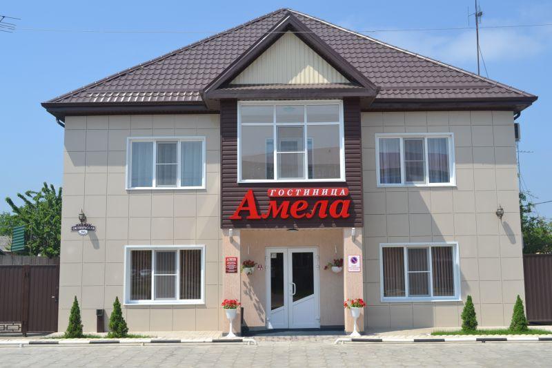 Нарушения правил автопарковки в Брюховецкой. Смотрите ФОТО, размещайте свои фото