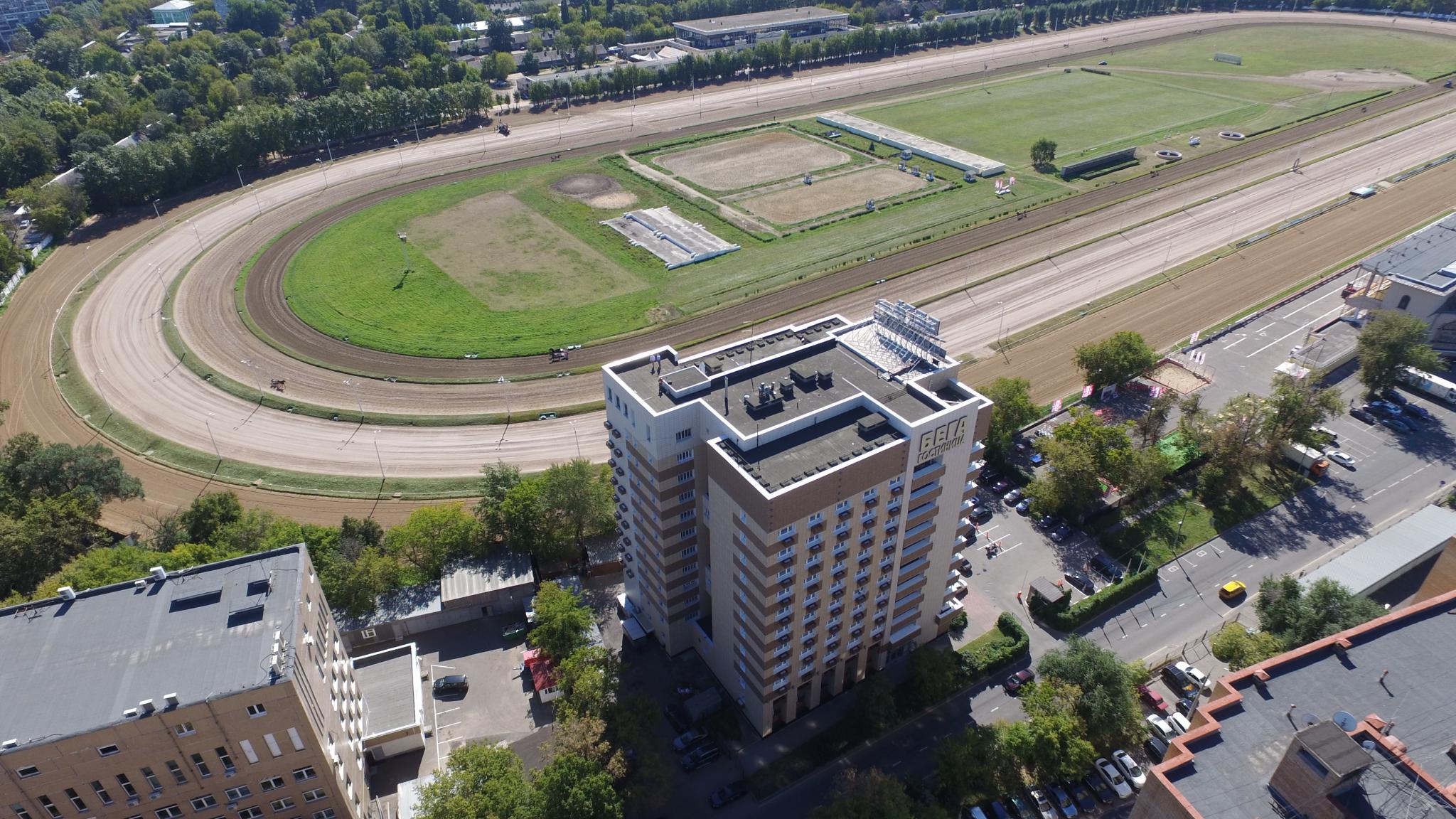 Беговая аллея москва. Бега, Москва, Беговая аллея, 11. Отель бега на беговой в Москве. Беговая 11 Москва гостиница. Метро Беговая отель бега.