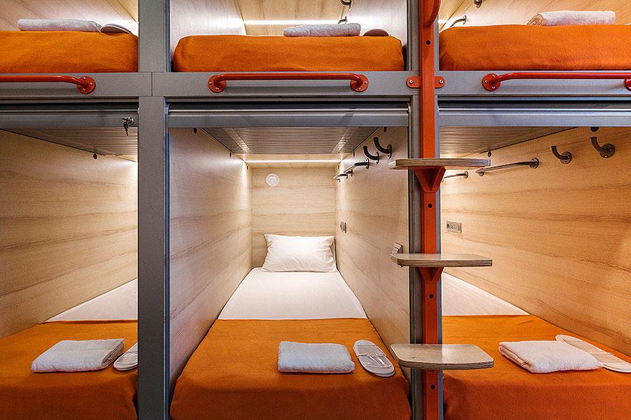 Отели рядом с аэропортом Шереметьево, где можно переночевать внутри аэропорта fl