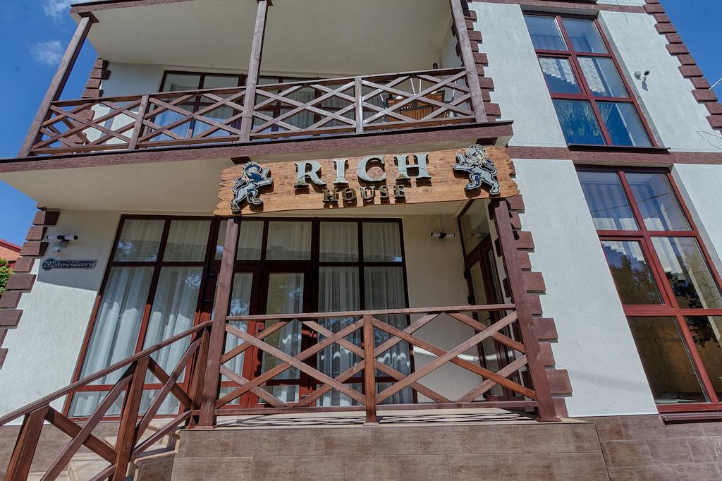 Rich hotel рич отель сочи. Rich hotel 3. Мини отель рич внуково. Отель рич сочи адлер. Отель рич сочи адлер.