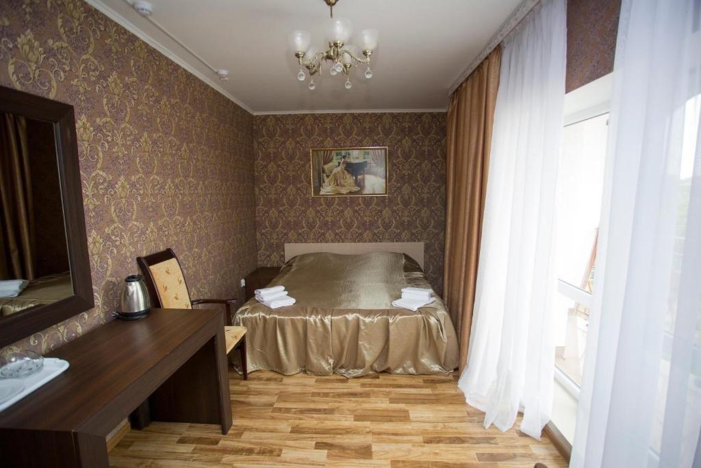 Вап отель ейск. Ейск 5ая авеню. Ейск улица кропоткина 159. Ейск вип плаза 3. Вап отель ейск.