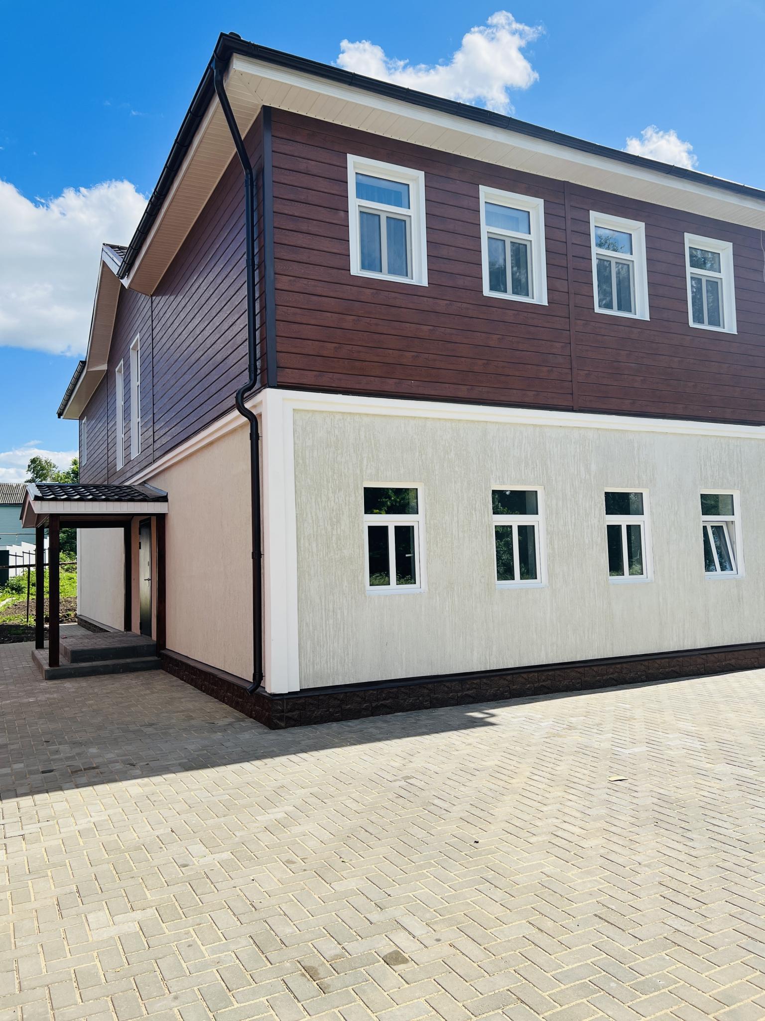 Пролетарский дворик. Тверь пролетарский район. Постоялый двор тарасовой благовещеск. Немецкая архитектура придорожных кафе. Пролетарский дворик.