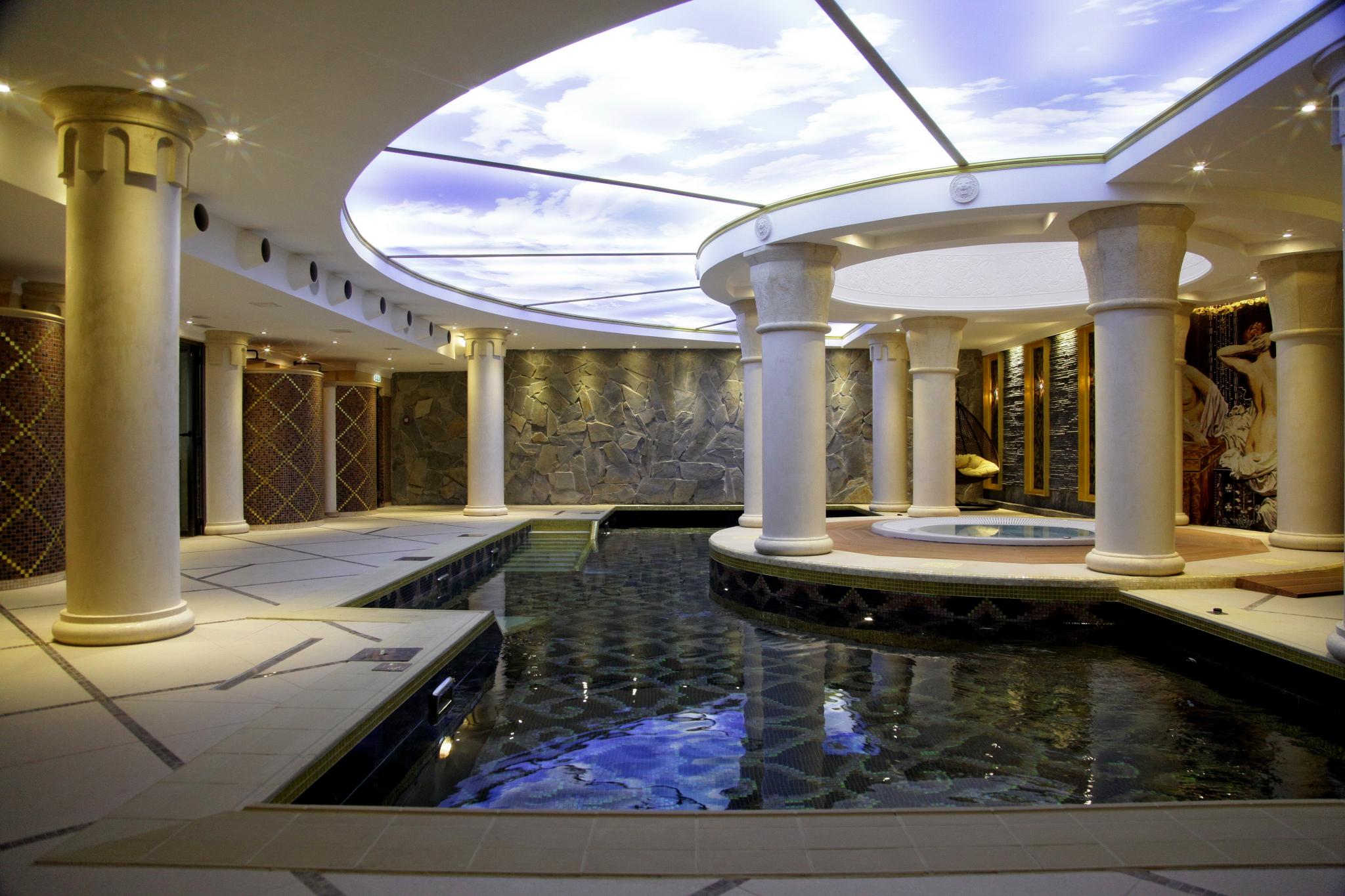 Kaiserhof hotel 4* спа. гостиница спа калининград. Crystal калининград отель. отель эра спа в калининграде. Crystal house калининград спа.