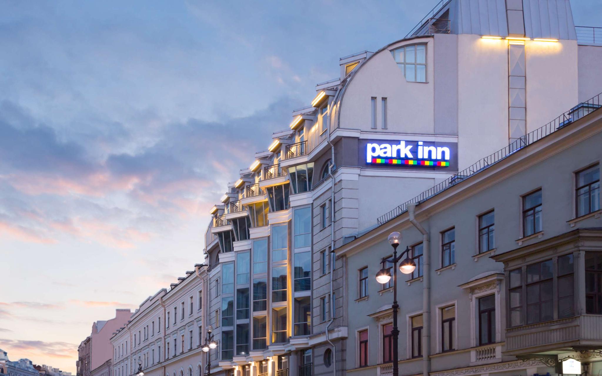 Инн санкт петербургский. Park Inn Санкт-Петербург Невский. Отель Park Inn by Radisson Невский. Отель парк Рэдиссон Санкт Петербург. Отель парк ИНН Санкт-Петербург Невский.