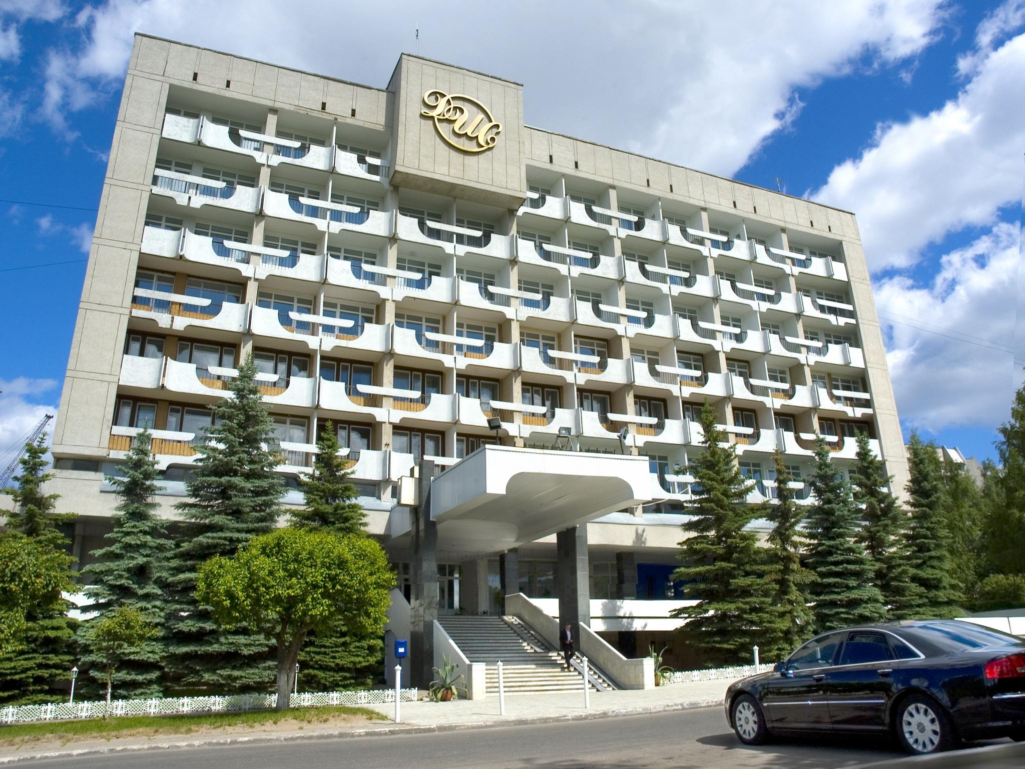 DIS President hotel (Дис Президент), Чебоксары, - цены на бронирование отеля,  отзывы, фото, рейтинг гостиницы