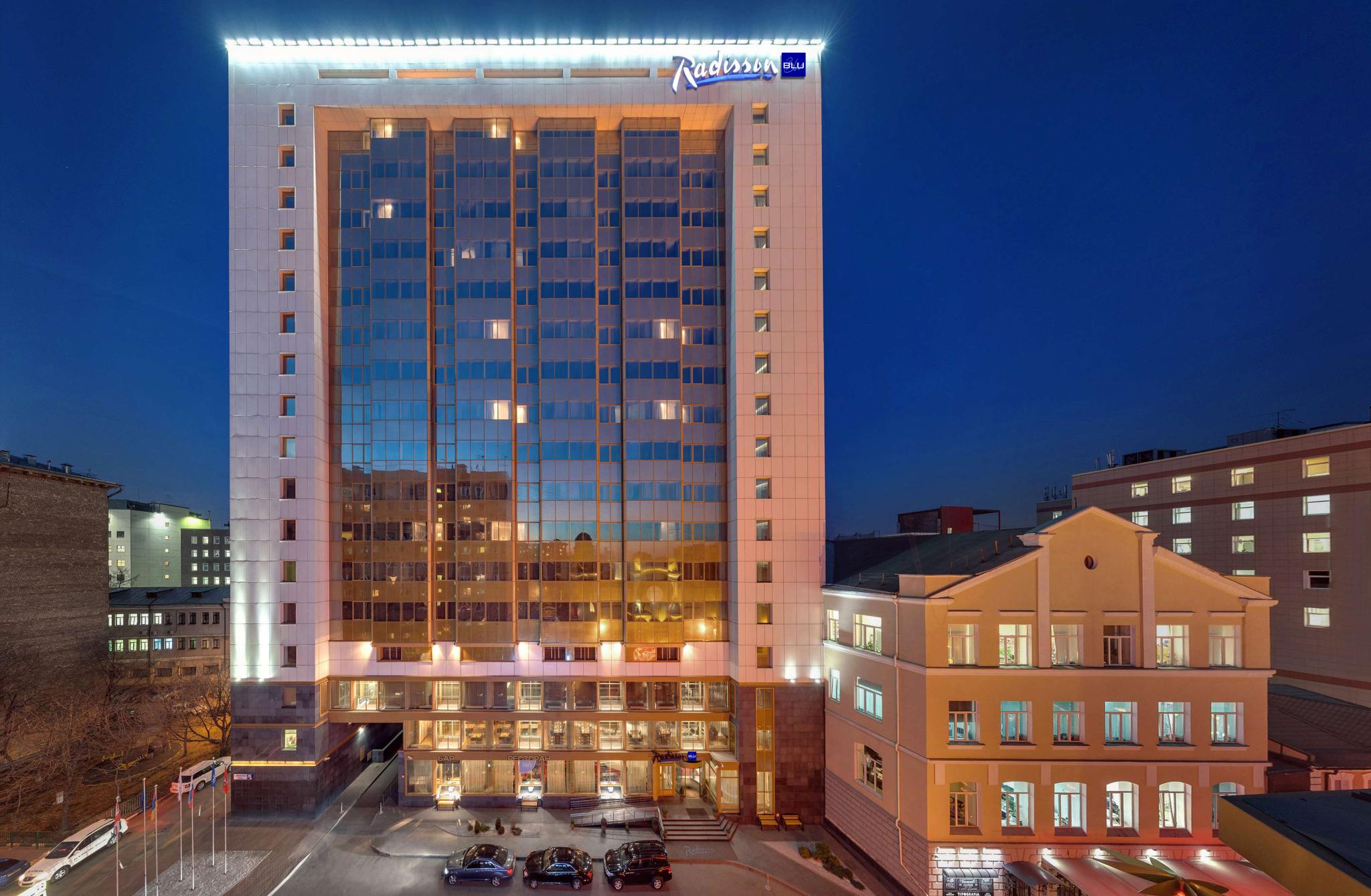 Blu москва. Radisson Blu белорусская. Отель Radisson Blu Belorusskaya Москва. Radisson Blu Belorusskaya Hotel Moscow, гостиница. Рэдиссон Блю Ямского поля 26а.