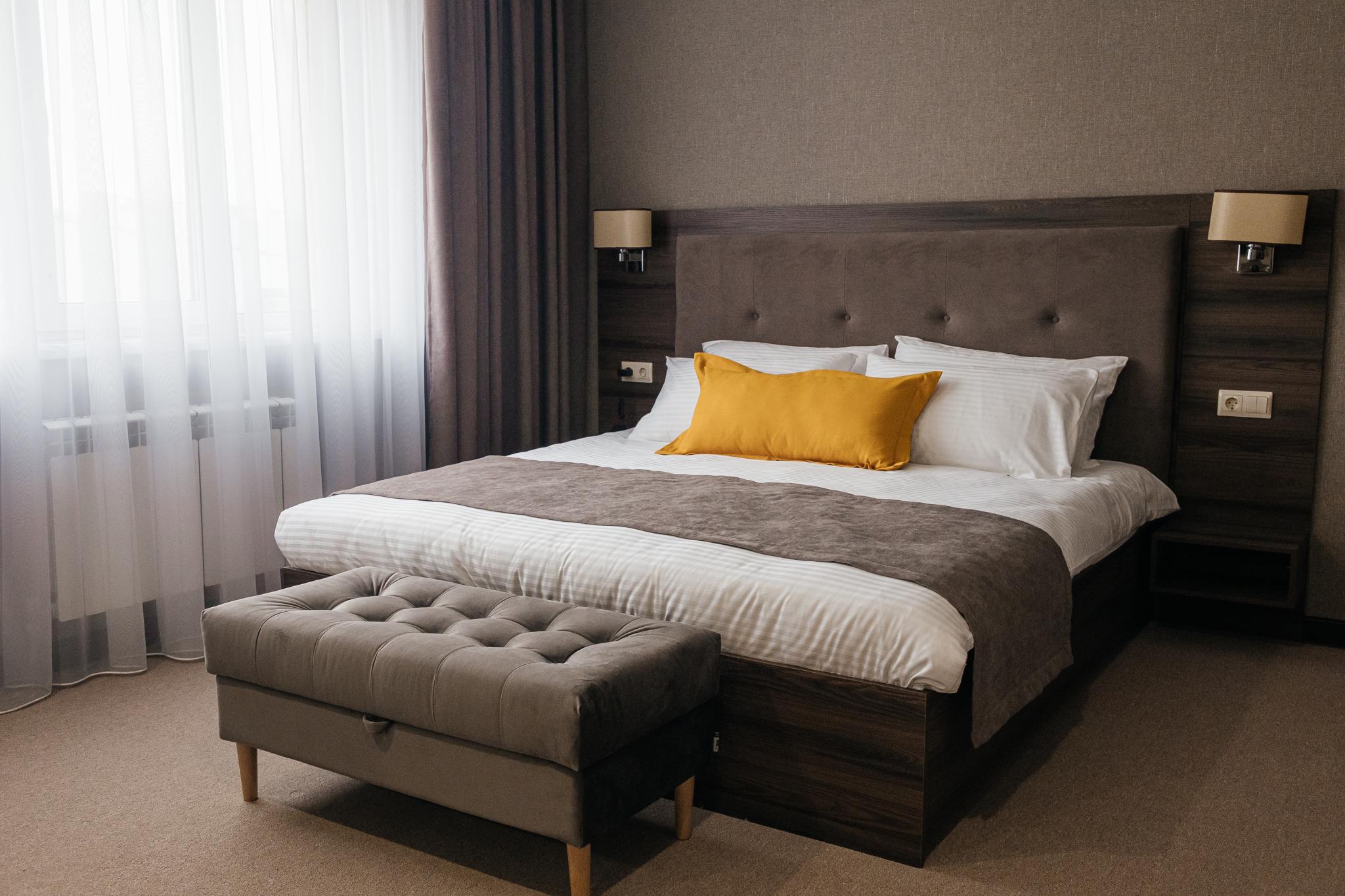 Alex royal иваново. Ка royal hotel 4,3(255)6,8 км2 835 $. Alex royal иваново. Royal alex иваново. Арт отель иваново.