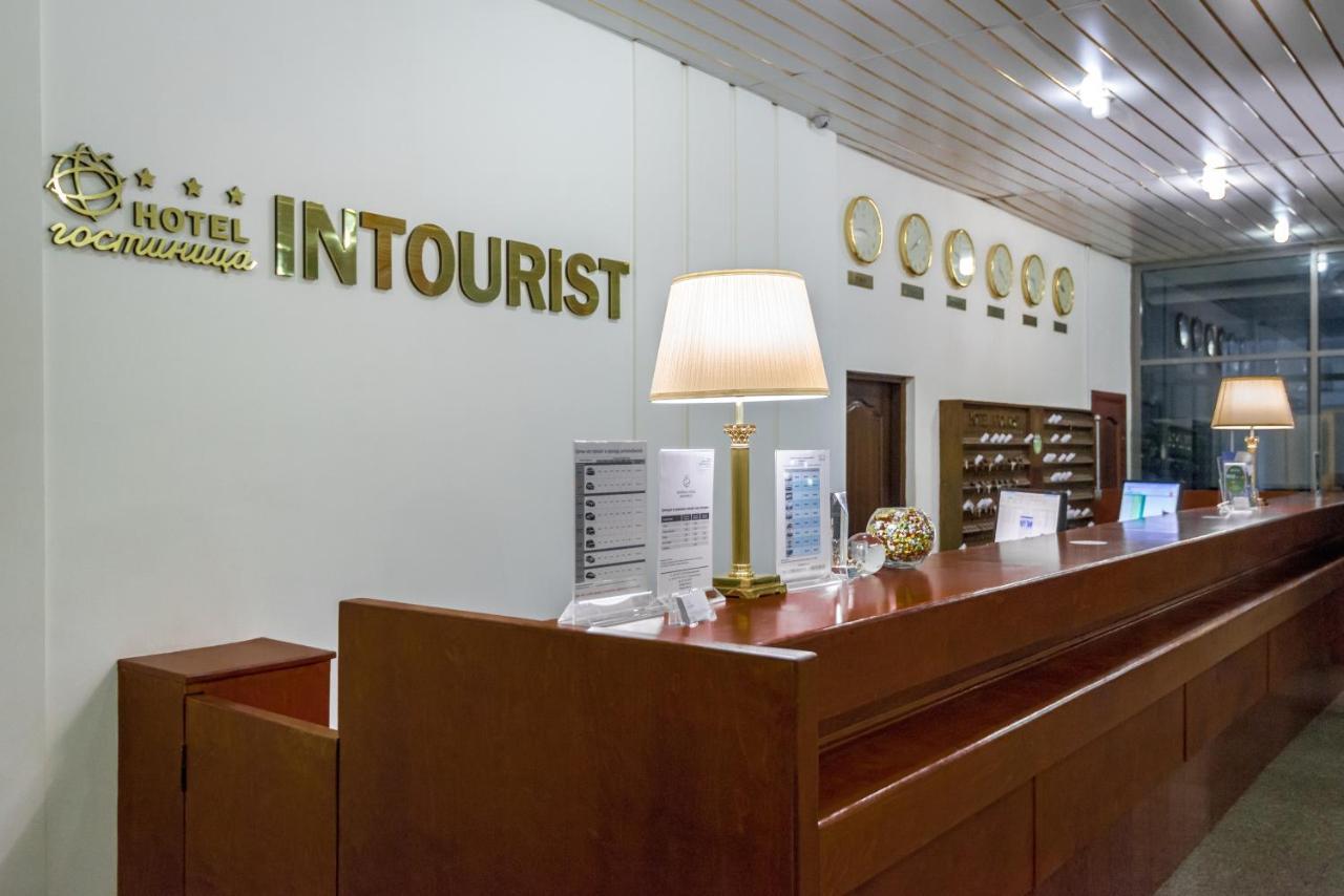 Intourist hotel. Конгресс отель Интурист Пятигорск. Интурист 3 Пятигорск. Ялта Интурист ресепшн. Гостиница Интурист Москва.