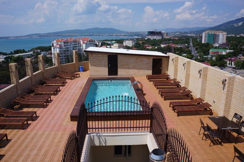 На крыше ул горького 8 геленджик фото На крыше ул горького 8 геленджик фото