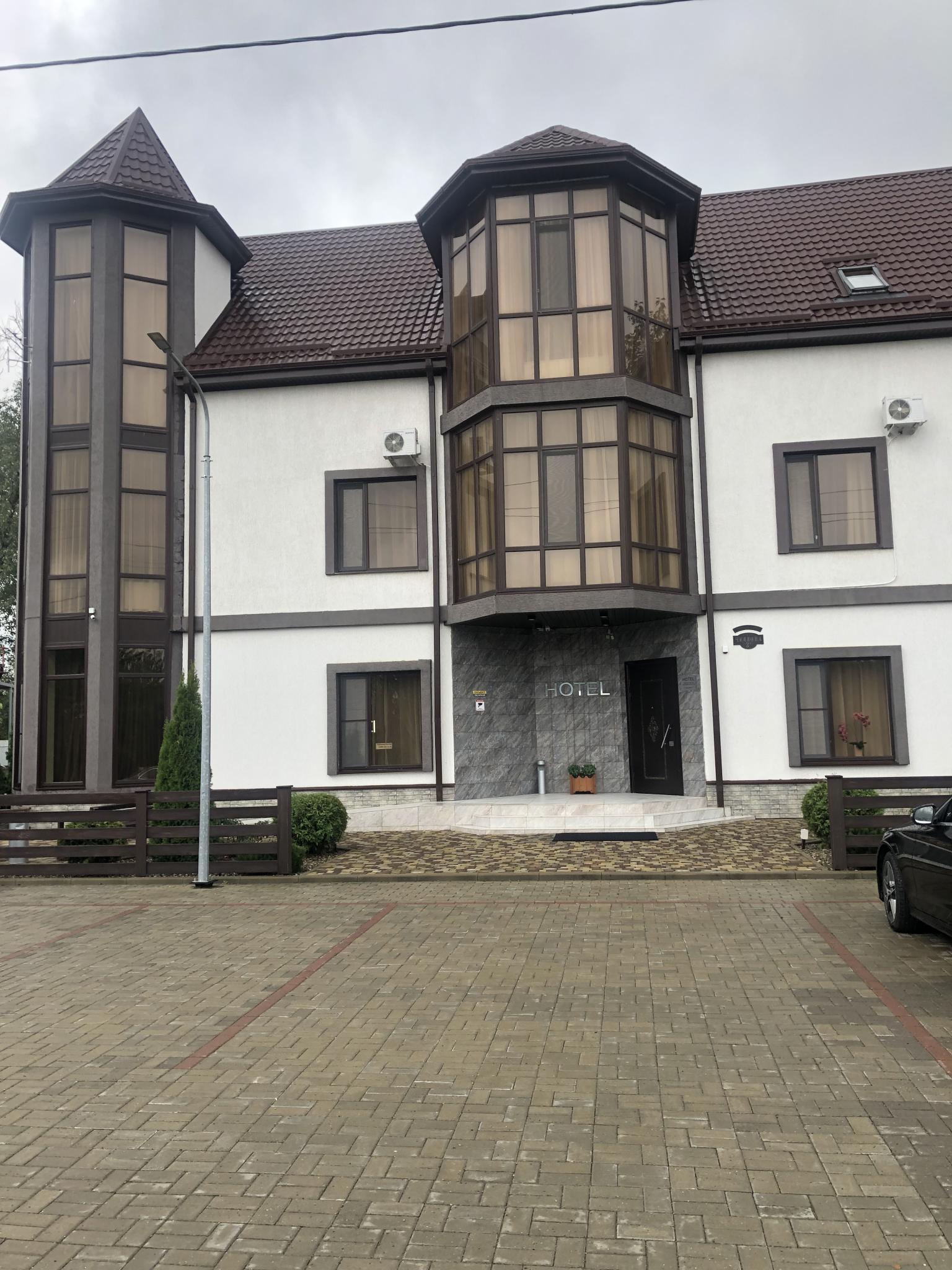 Отели кореновска краснодарского края. Чкалова. Гостиница кореновск. Гостиница тета кореновск. Вавилон банкетный зал кореновск.