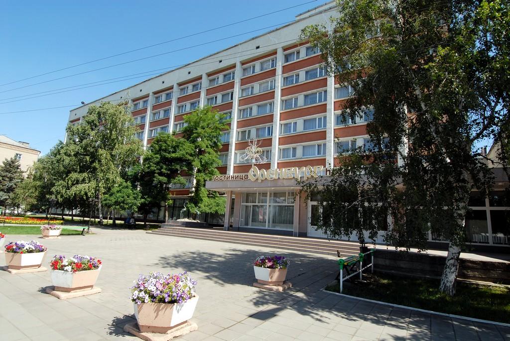 Гостиницы Оренбурга рядом с Государственным аграрным университетом - низкие цены