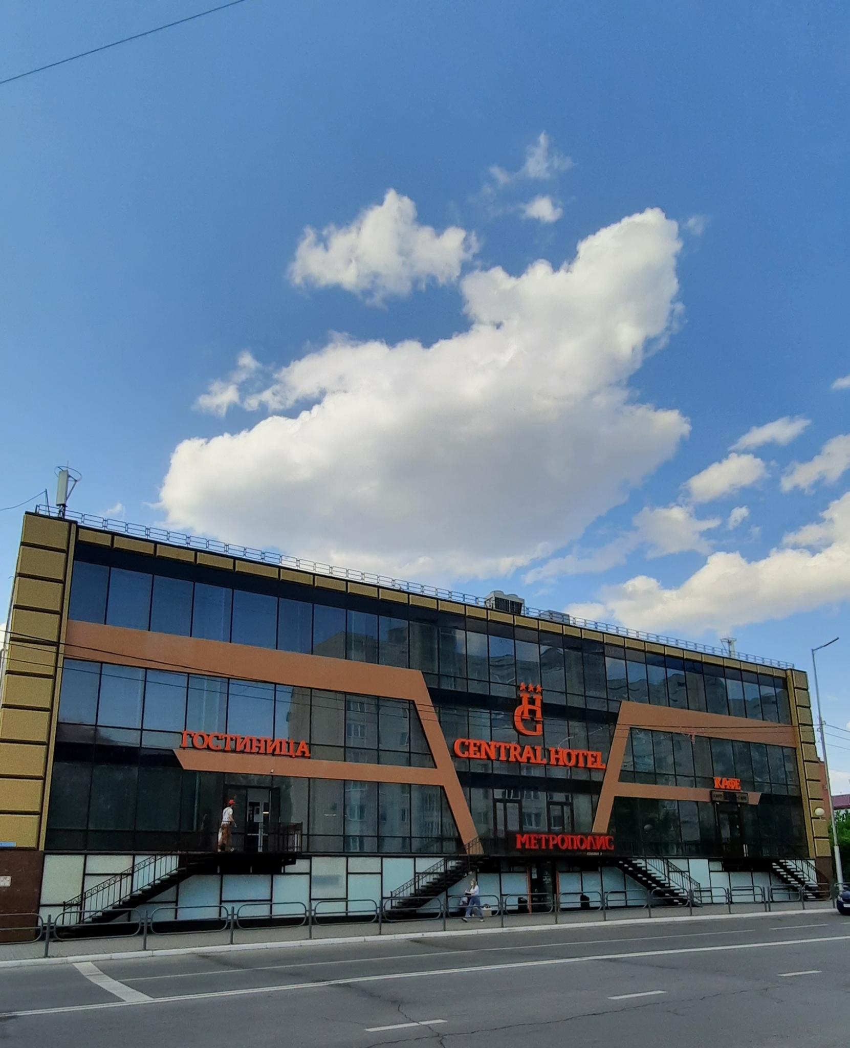Central Hotel 3*, Курган, цены от 1700 руб. 101Hotels.com