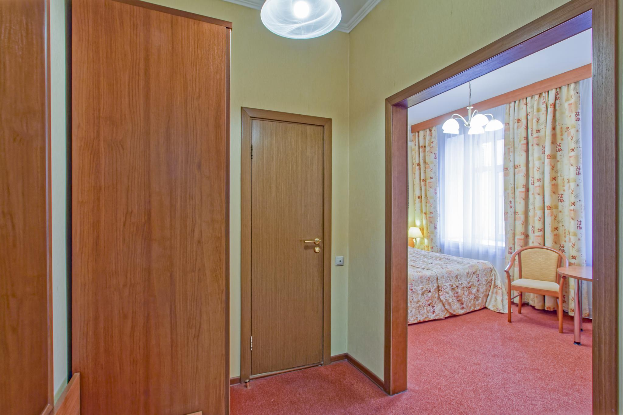 Минима красные ворота отель москва. Красные ворота москва гостиница. Красные ворота москва гостиница. Минима красные ворота отзывы. Ворота для отеля.