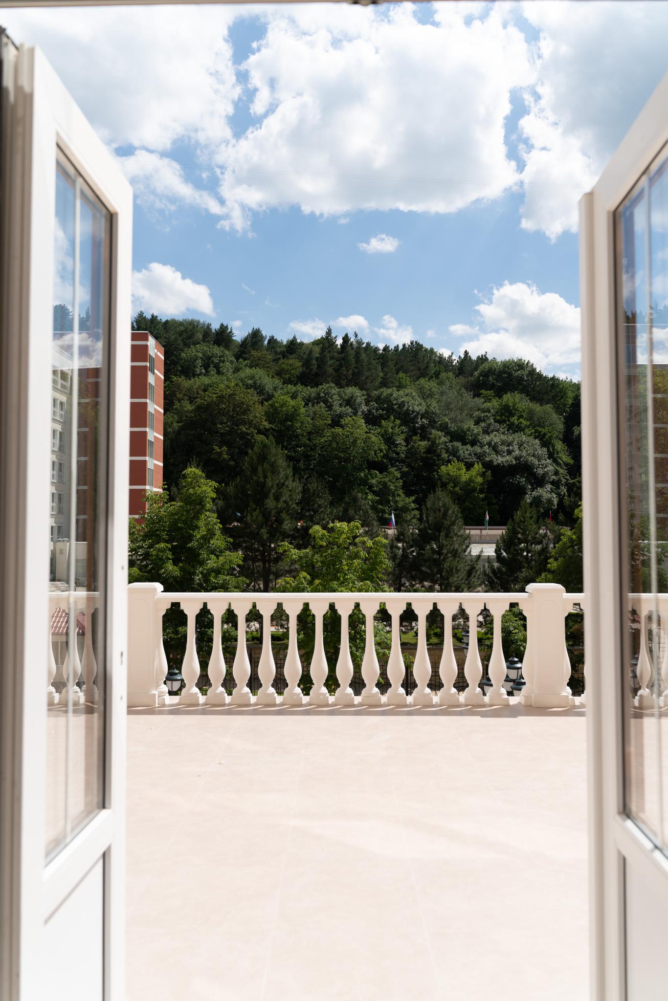 Ленина 21. Кисловодск санатории 5 дворец нарзанов. Санаторий нарзан кисловодск. Кисловодск санатории 5 дворец нарзанов. Кисловодск санатории 5 дворец нарзанов.