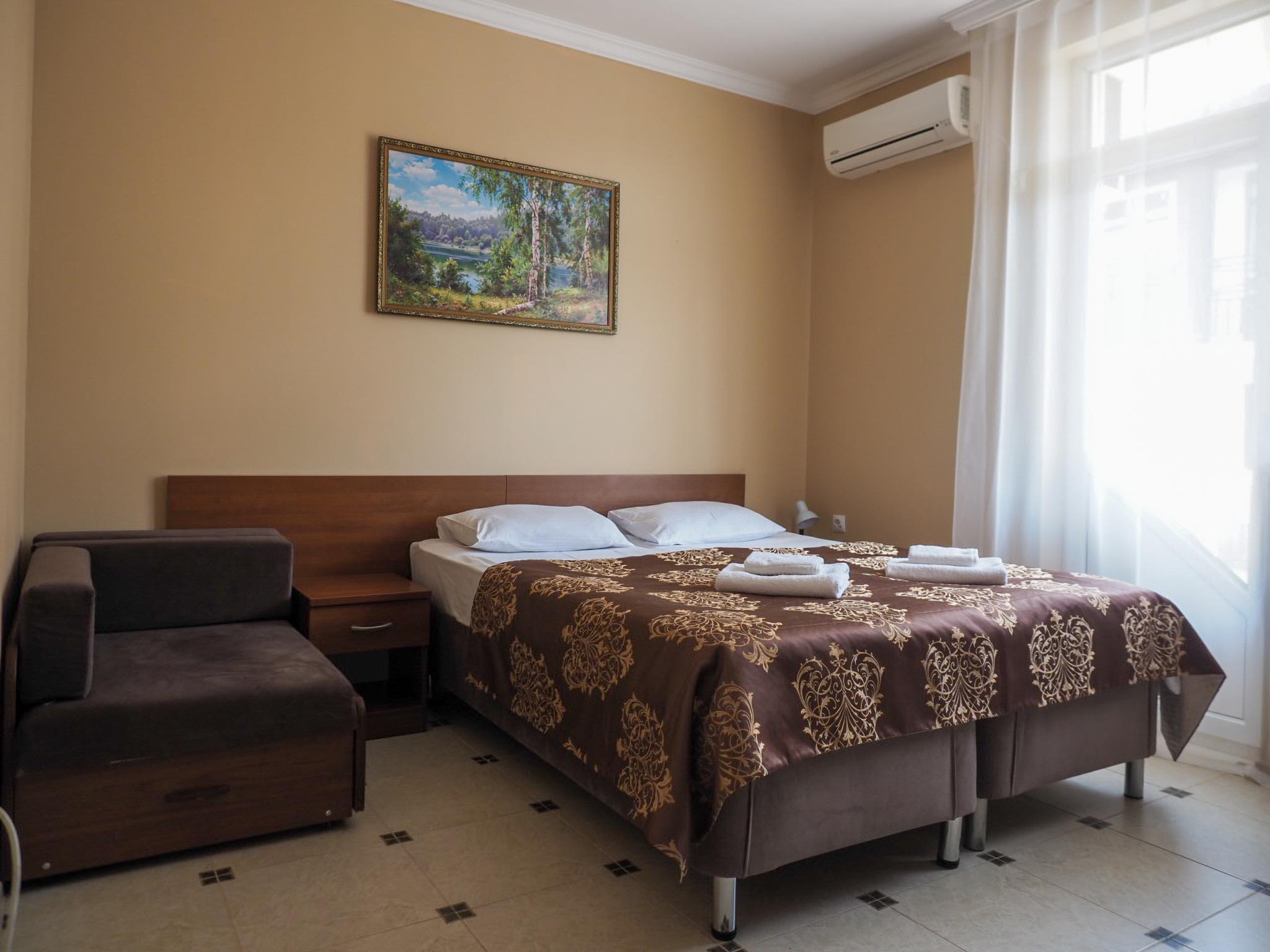 Гостевой дом family house. Гостиница Family Адлер. Unona Family Адлер Марсовый переулок 33.
