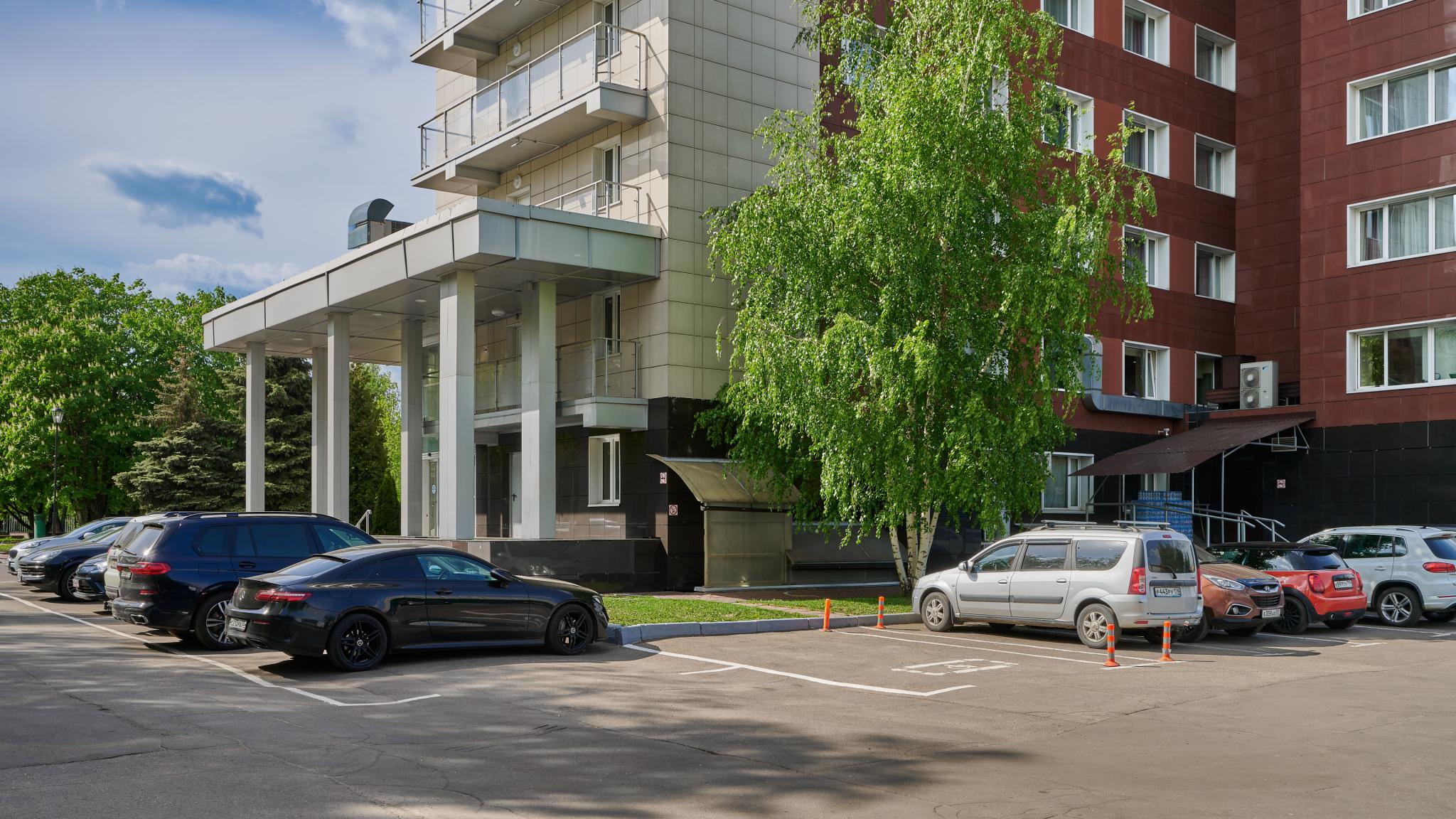 Marins Park Hotel Москва Пражская (Маринс парк) (бывш. SunFlower Парк Отель  (СанФлауэр Парк) Москва, - бронирование онлайн, отзывы, фото, адрес