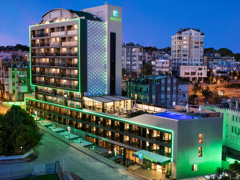 Холидей анталия турция. Отель Holiday Inn Antalya Lara. Отель Анталья Antalya Lara. Holiday Inn Antalya Lara 4.