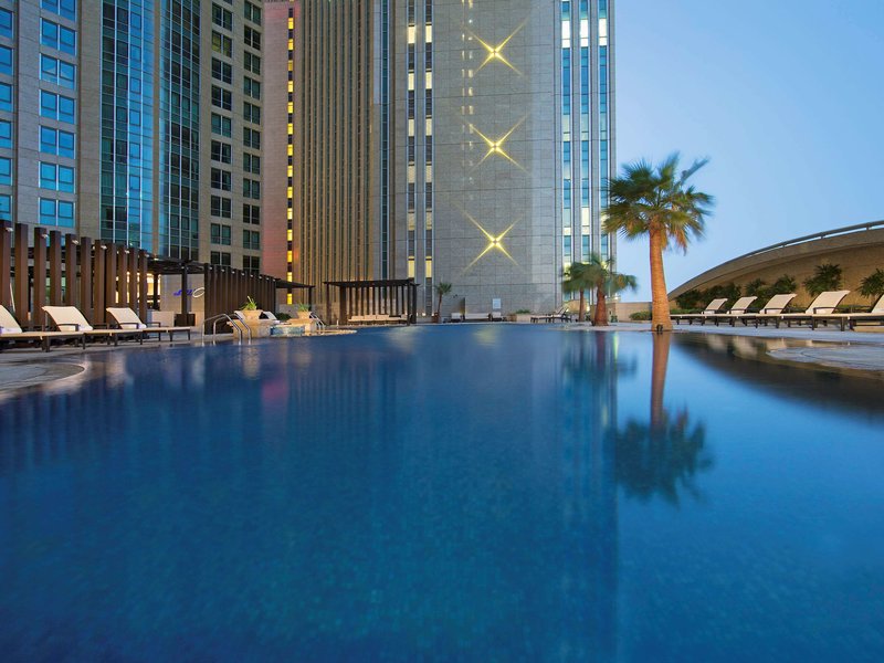 Даби 5. Corniche Абу Даби. Corniche Hotel Abu Dhabi 5 Абу Даби. Corniche Hotel 5 * Абу-Даби, ОАЭ. Отель Sofitel Abu Dhabi Corniche Hotel.