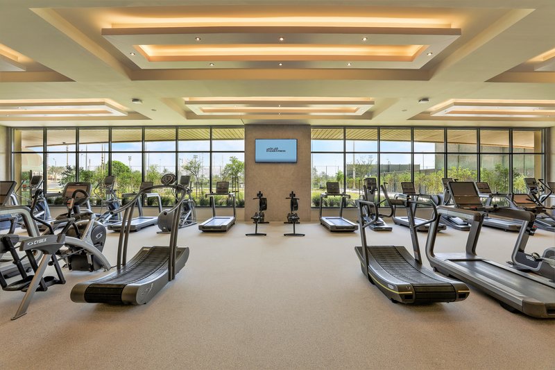 Erth abu dhabi hotel. Дубай фитнес. Ja Lake view 5* Дубай. Fitness facilities. Millennium Atria Business Bay