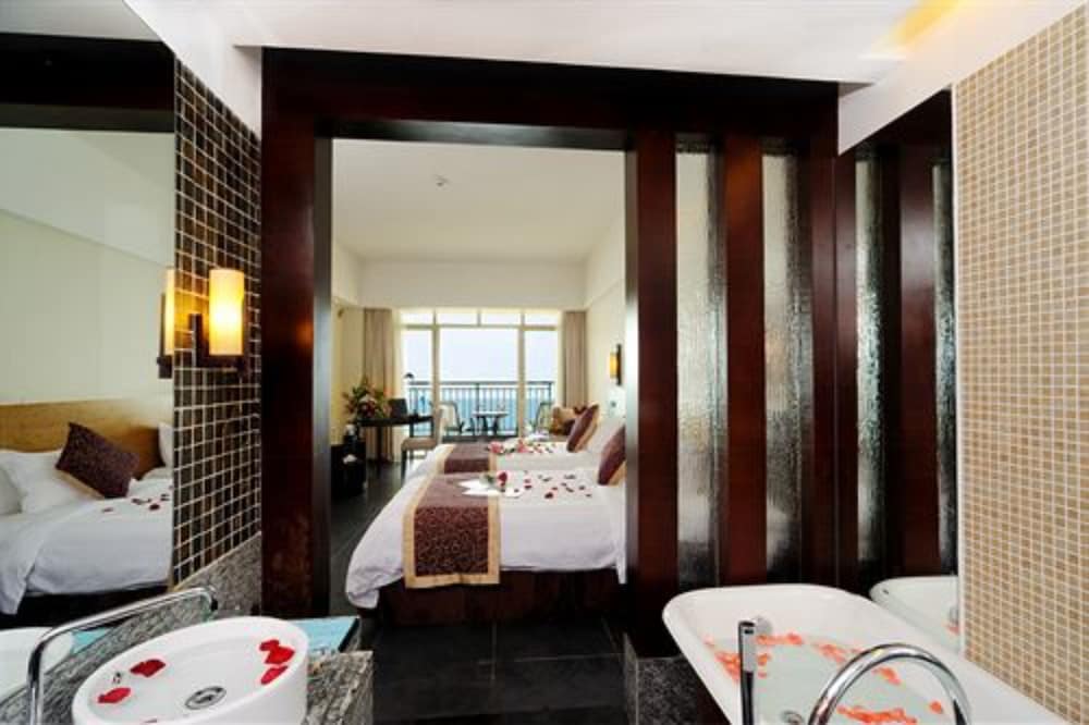 Shengyi holiday villa. Shengyi holiday villa. Sanya longxing seaview hotel. Shengyi holiday villa. Санья.