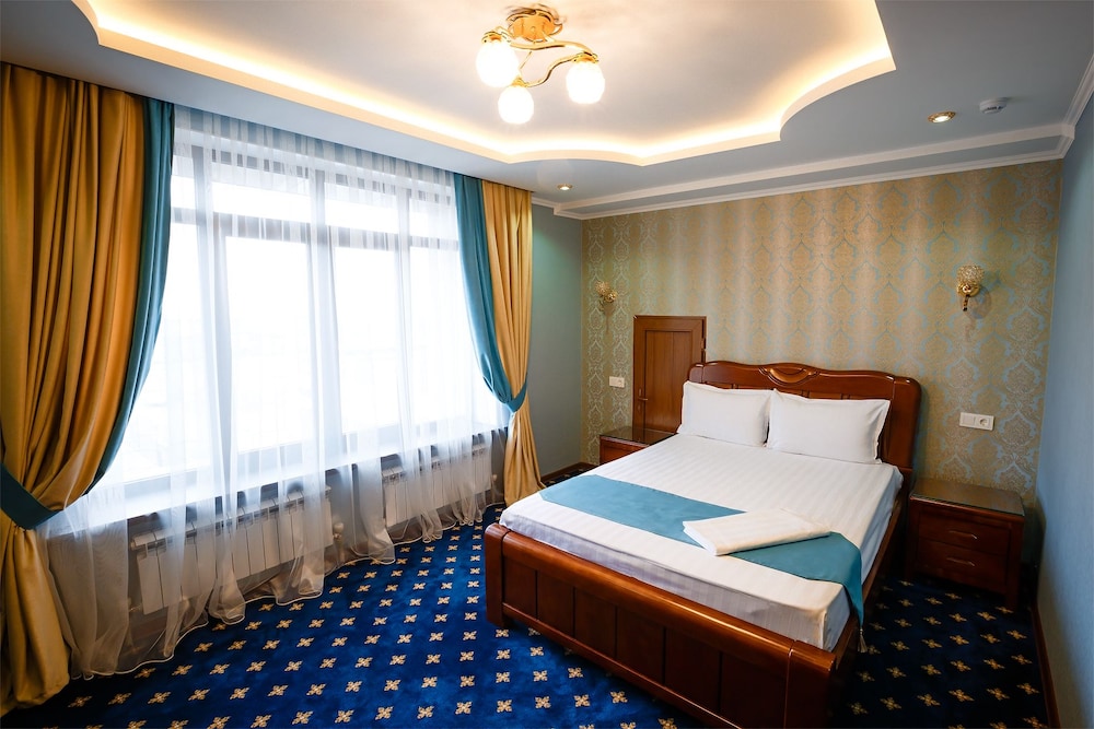 Гостиница казахстан. Grand eurasia hotel ул жолдасбекова 9а микрорайон самал-2 алматы. Гостиницы алматы недорогие в центре. Гранд отель казахстан. Гостиница алматы.