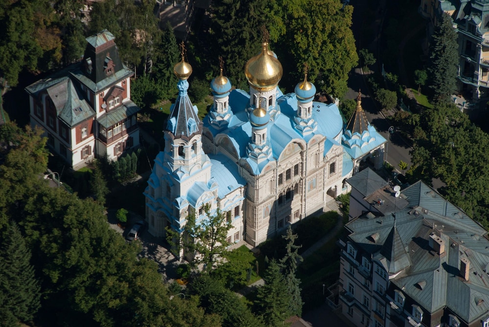 Храм петра и павла карловы вары фото