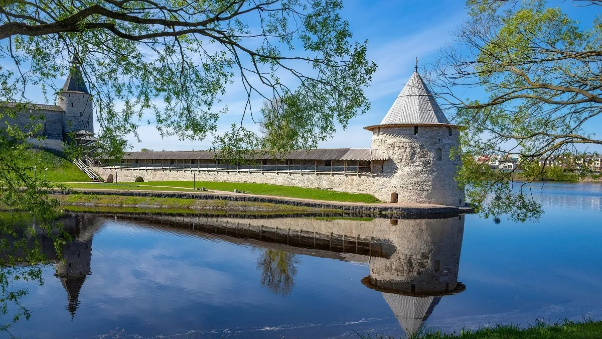 Псковский кремль: история, архитектура, что посмотреть