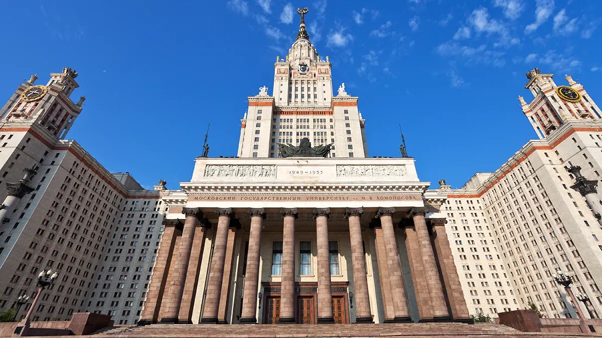 Главное здание МГУ в Москве: история здания