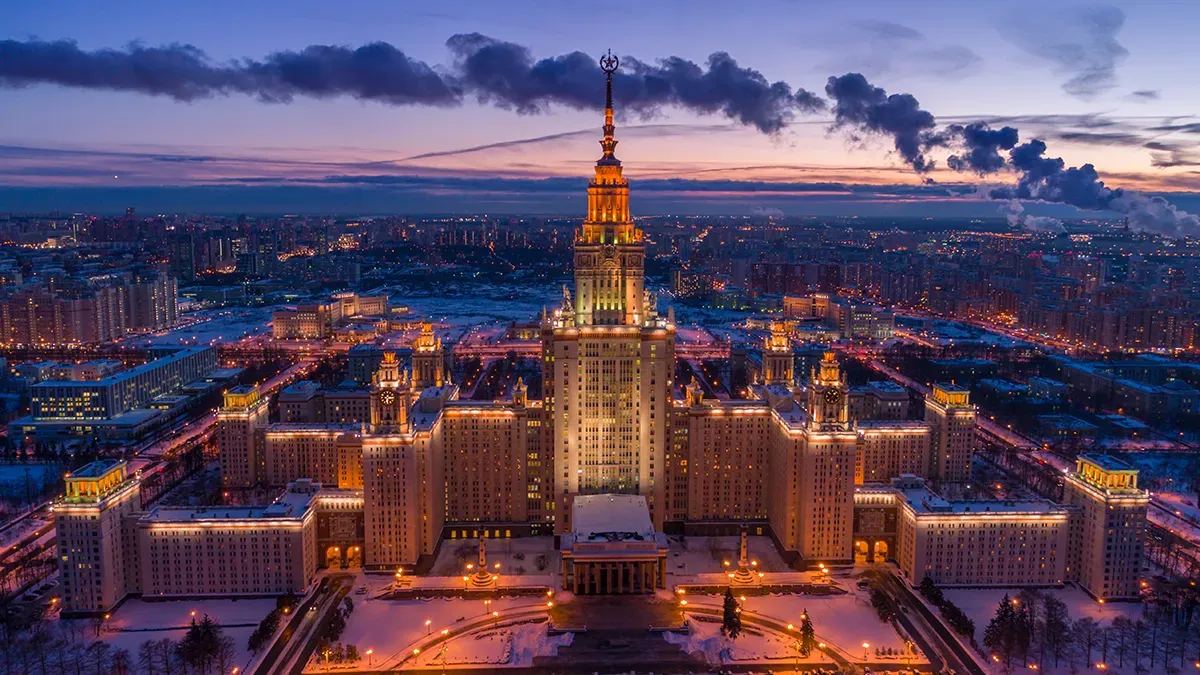 Главное здание МГУ в Москве: история здания