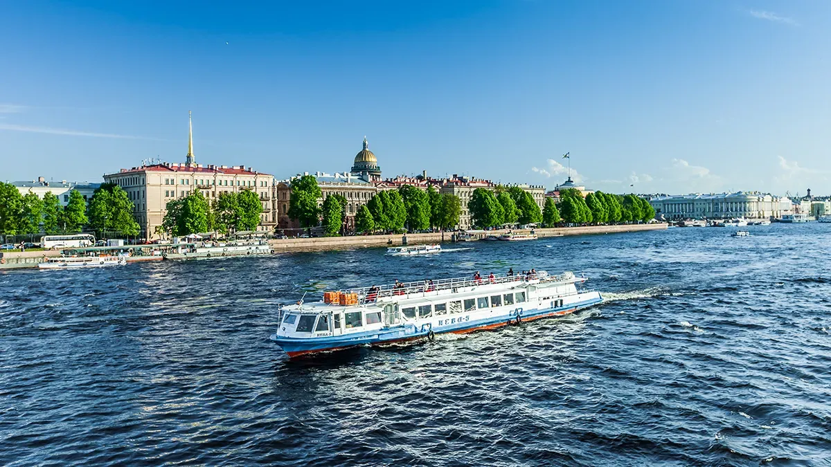 Чем заняться летом в Петербурге: подборка активностей